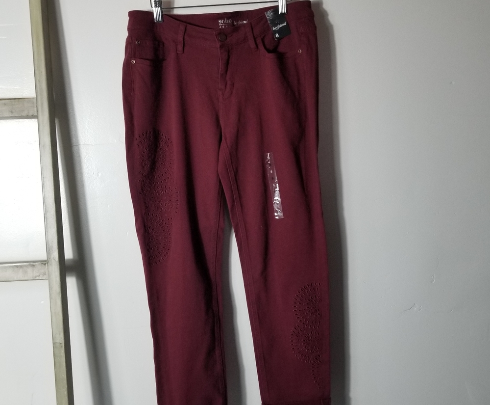 NWT SOHO WOMEN'S BURGUNDY BOYFRIEND CROPPED PANTS WITH CUTOUT DESIGN SIZE 8